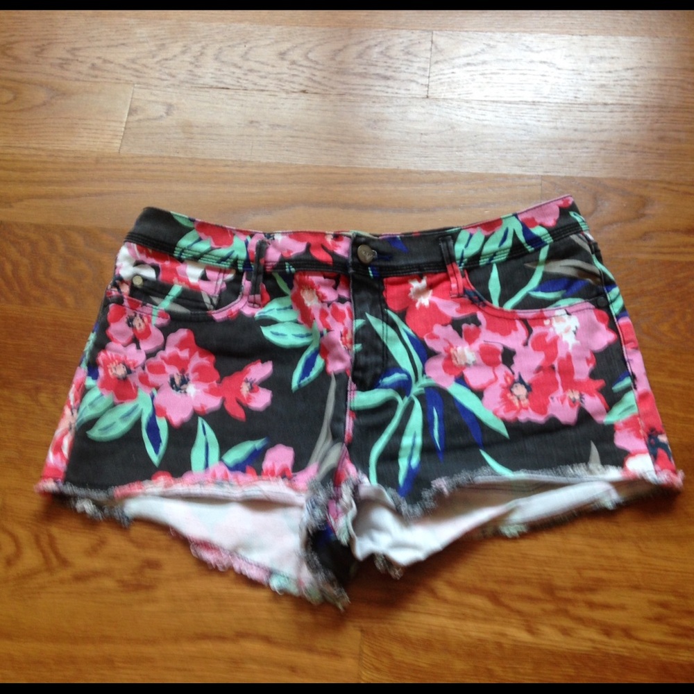 Roxy Tropical Floral Print cut off Short Shorts size 13